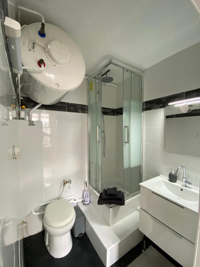 The Eiffel Tower Room Paris Luaran gambar