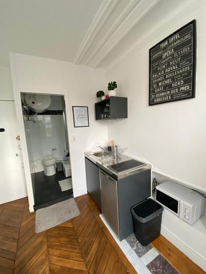 The Eiffel Tower Room Paris Luaran gambar